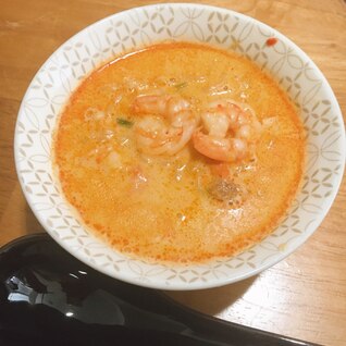 辛ラーメンとココナッツミルクで簡単ラクサ